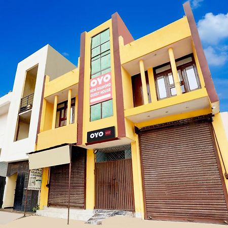 Spot On New Diamond Guest House Rudrapur Exteriér fotografie