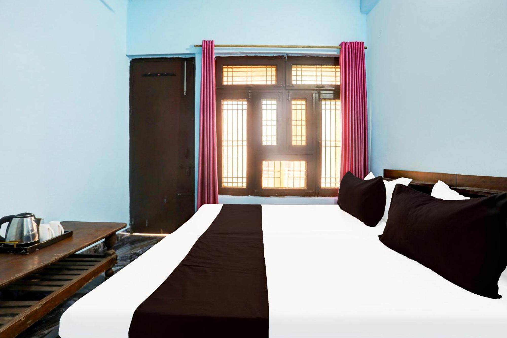 Spot On New Diamond Guest House Rudrapur Exteriér fotografie